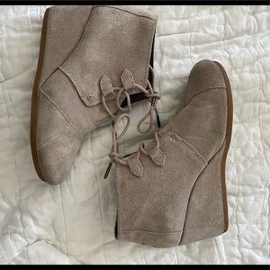Toms Wedge Shoes